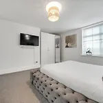 Modern Deluxe 2 Bedroom Apartment In Canning Town Excel Centre